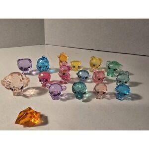 16 Crystal Surprise Pets Animals Figure Multi Colors Collection Plastic /0438
